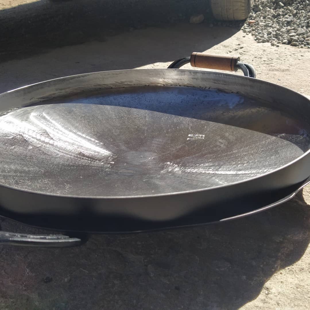 Tacho com Bordas 55cm Original em Aço de Carbono Alças de Ferradura